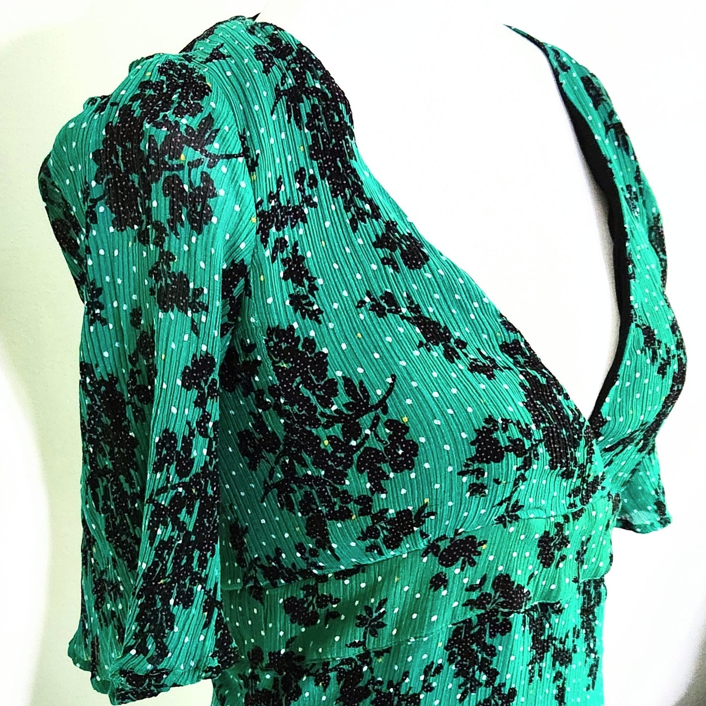 Caroll Paris Women's Green Crinkle Midi Dress Size 6 US | 38 EU