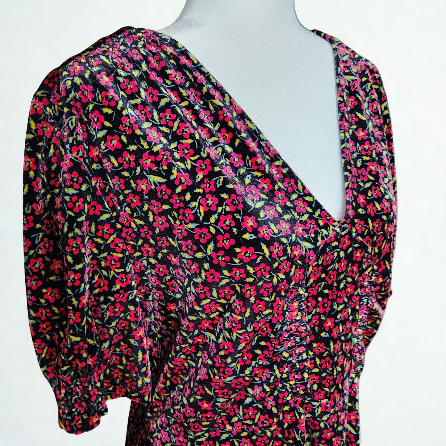 TOPSHOP Women's Bizzy Lizzy Velvet Red Floral Puff Sleeves Tea Dress Size 12