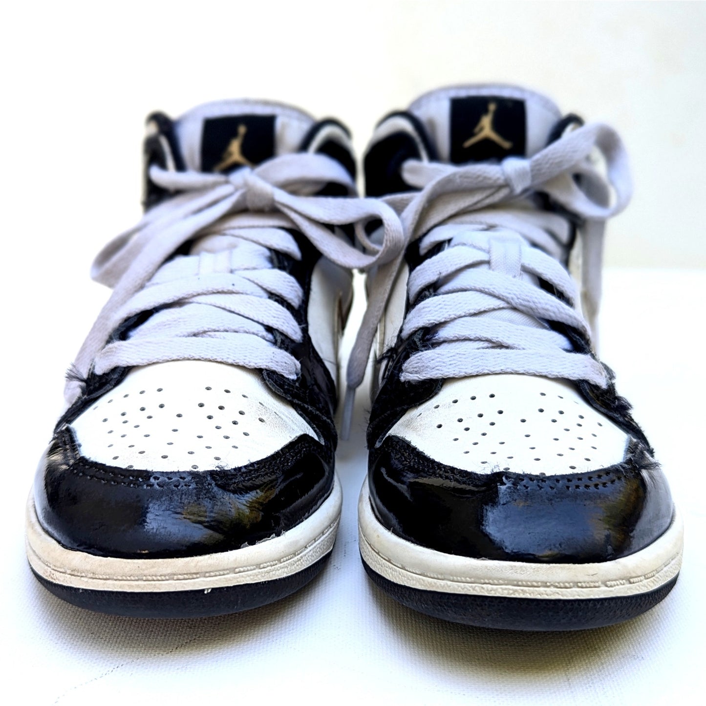 Nike Kids Air Jordan 1 Mid SE Toddler Shoes Size 9 Black Gold White Sneakers