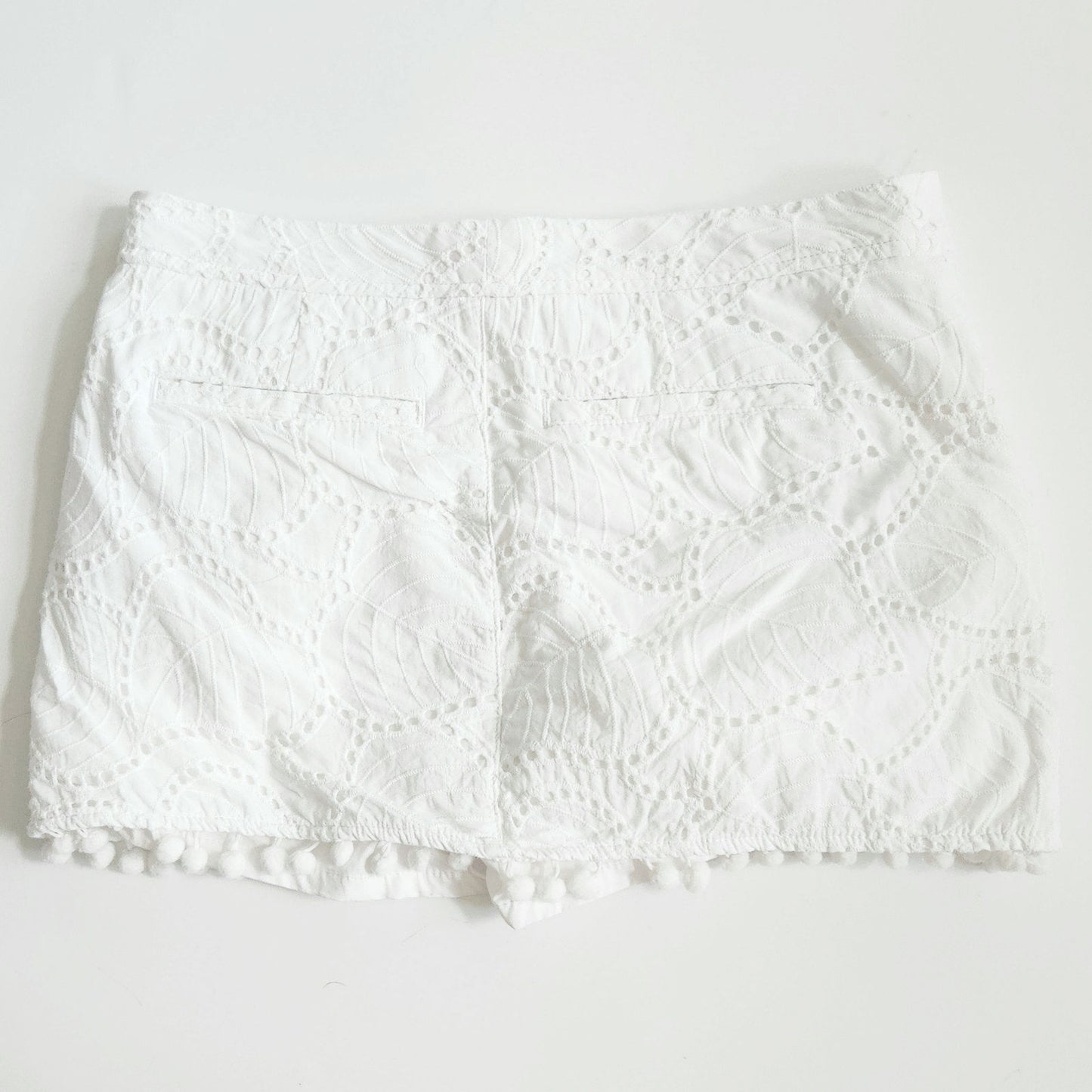 Lilly Pulitzer Lorelie Skort Resort White Leaf Eyelet Skirt | Women's Size 2