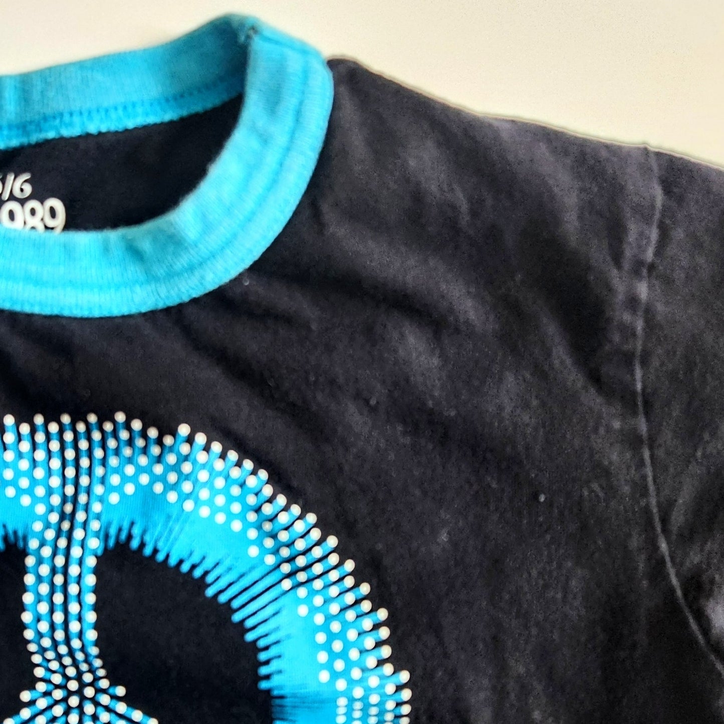 The Children's Place Vintage Y2K Retro Peace Sign Tee Black & Turquoise Size 5/6