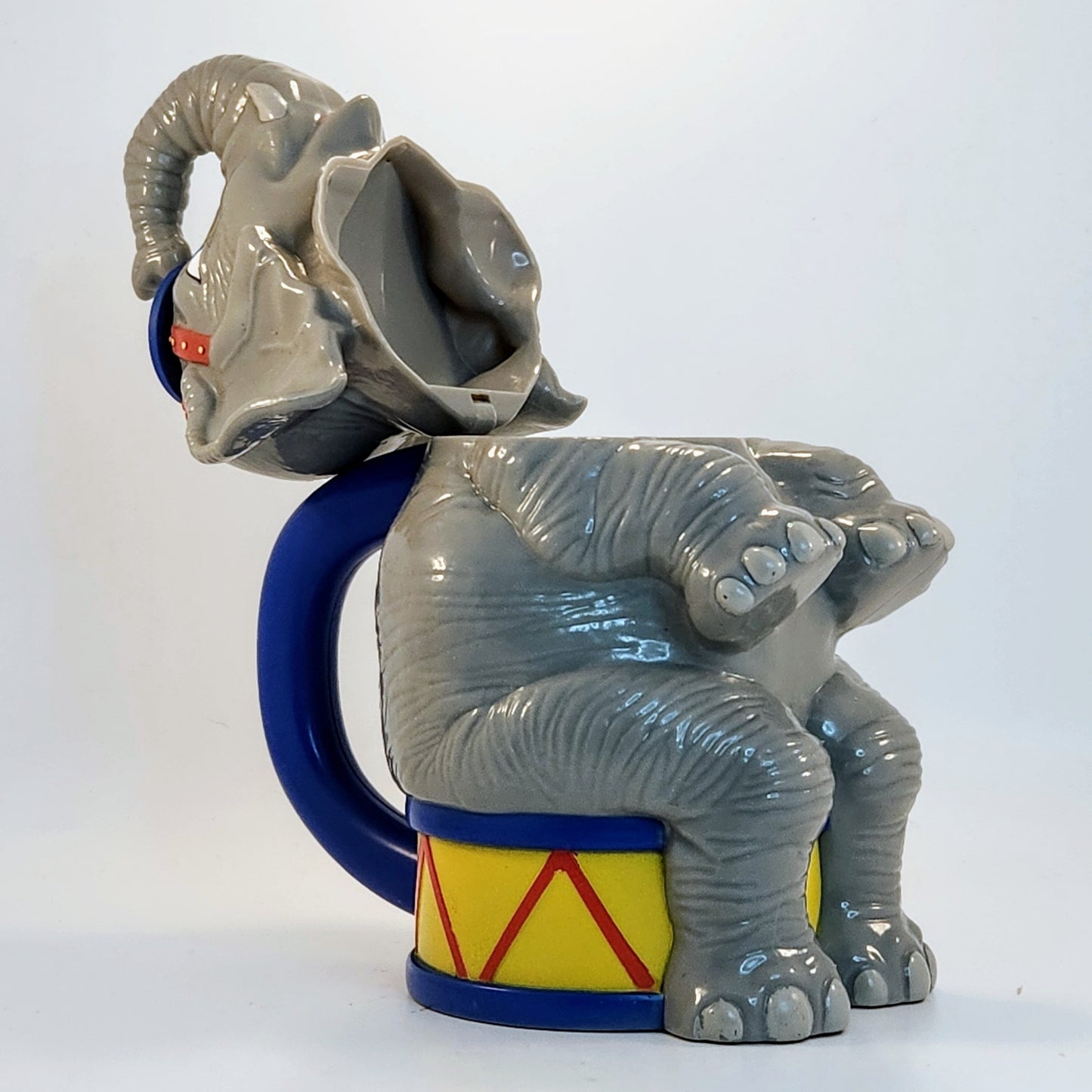 Ringling Brothers Barnum & Bailey Circus Clown & Elephant Plastic Flip Top Souvenir Cups | Home & Kids