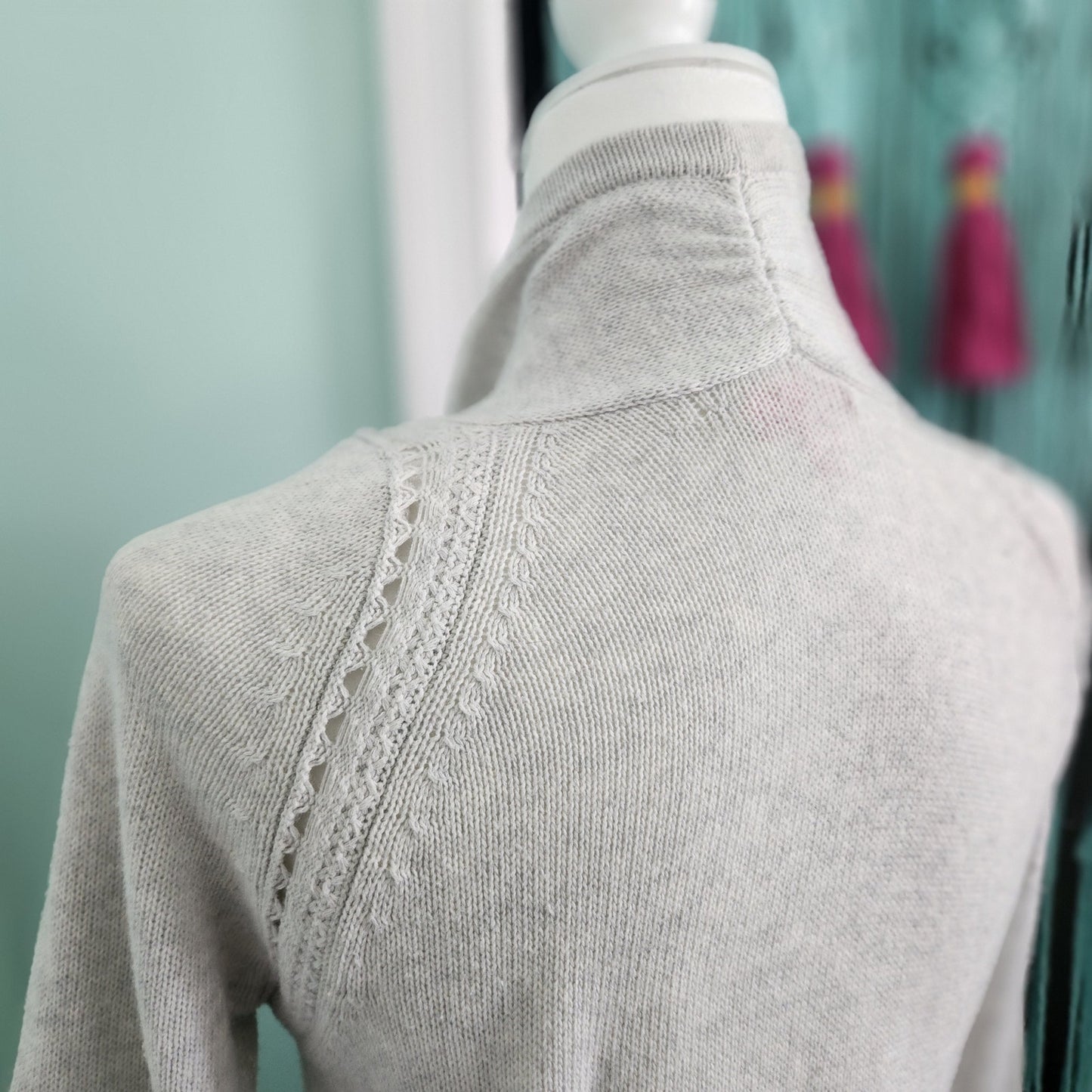 Lilly Pulitzer Martinique Long Fringe Hem Sweater Light Gray Women Size Small