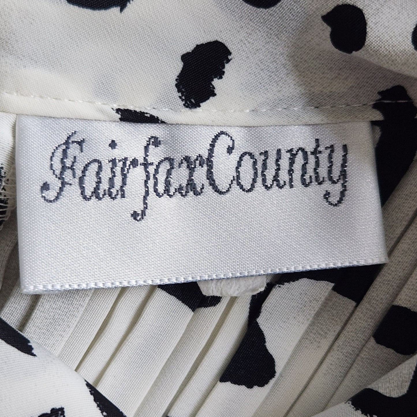 Vintage 80s Fairfax County Leopard Print Blouse | Sleeveless Pleated Ivory Black Top | Women's Small