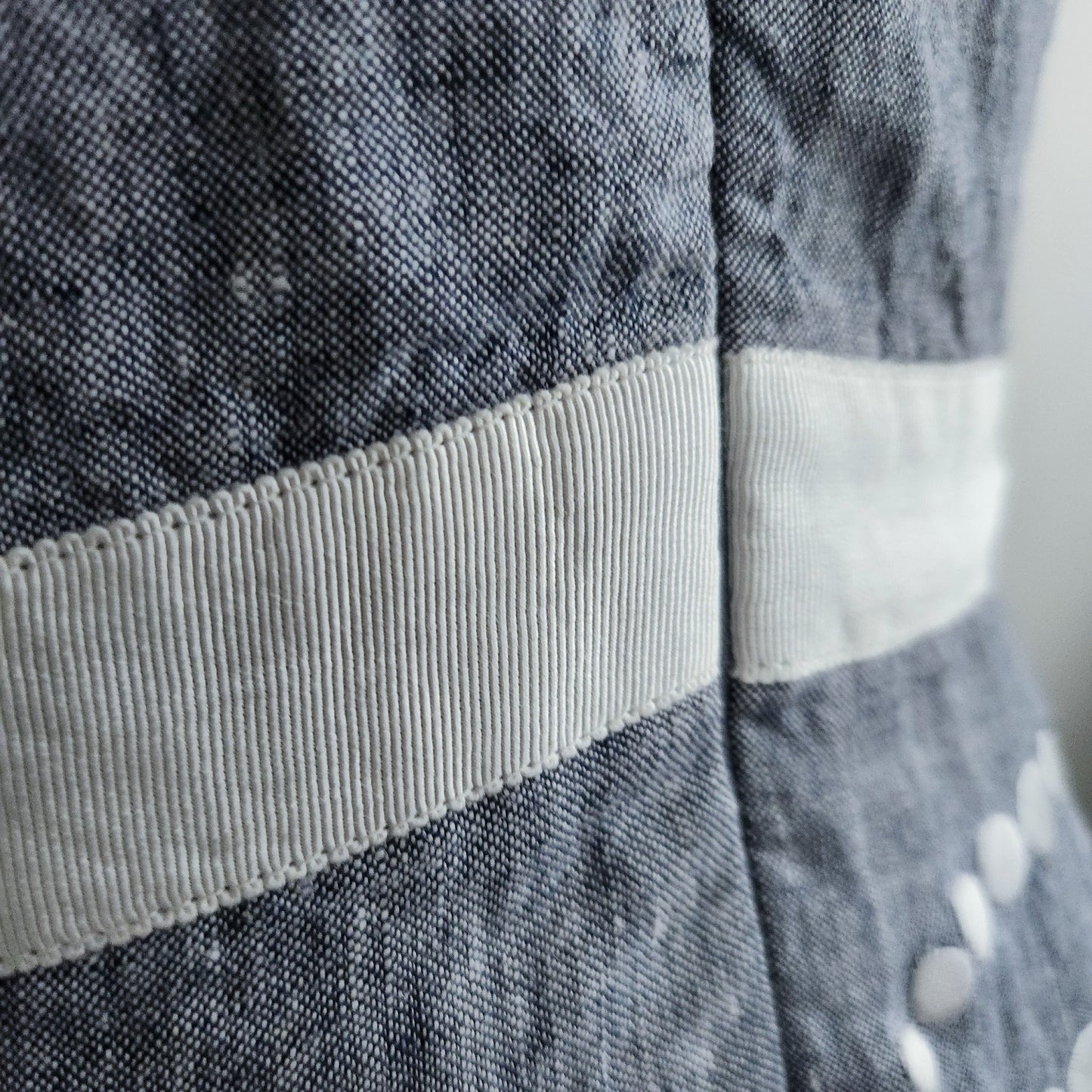 Boden Chambray Wave Dot Linen Dress Blue White Polka Dot A-Line Sleeveless Women's Size 6