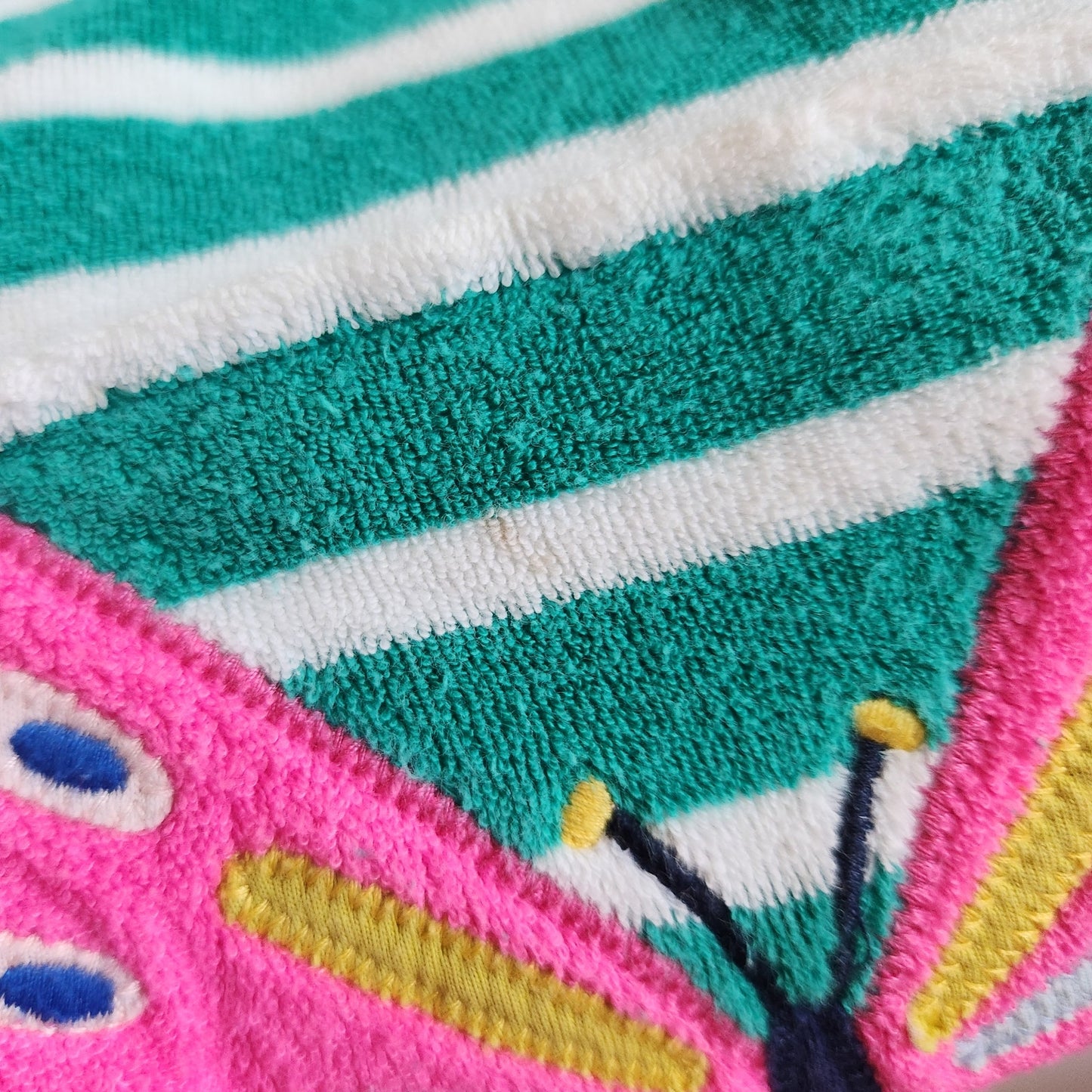 Mini Boden Girls Appliqué Towelling Throw-on in Aquamarine Butterfly Size 4-5 Y | 110 cm