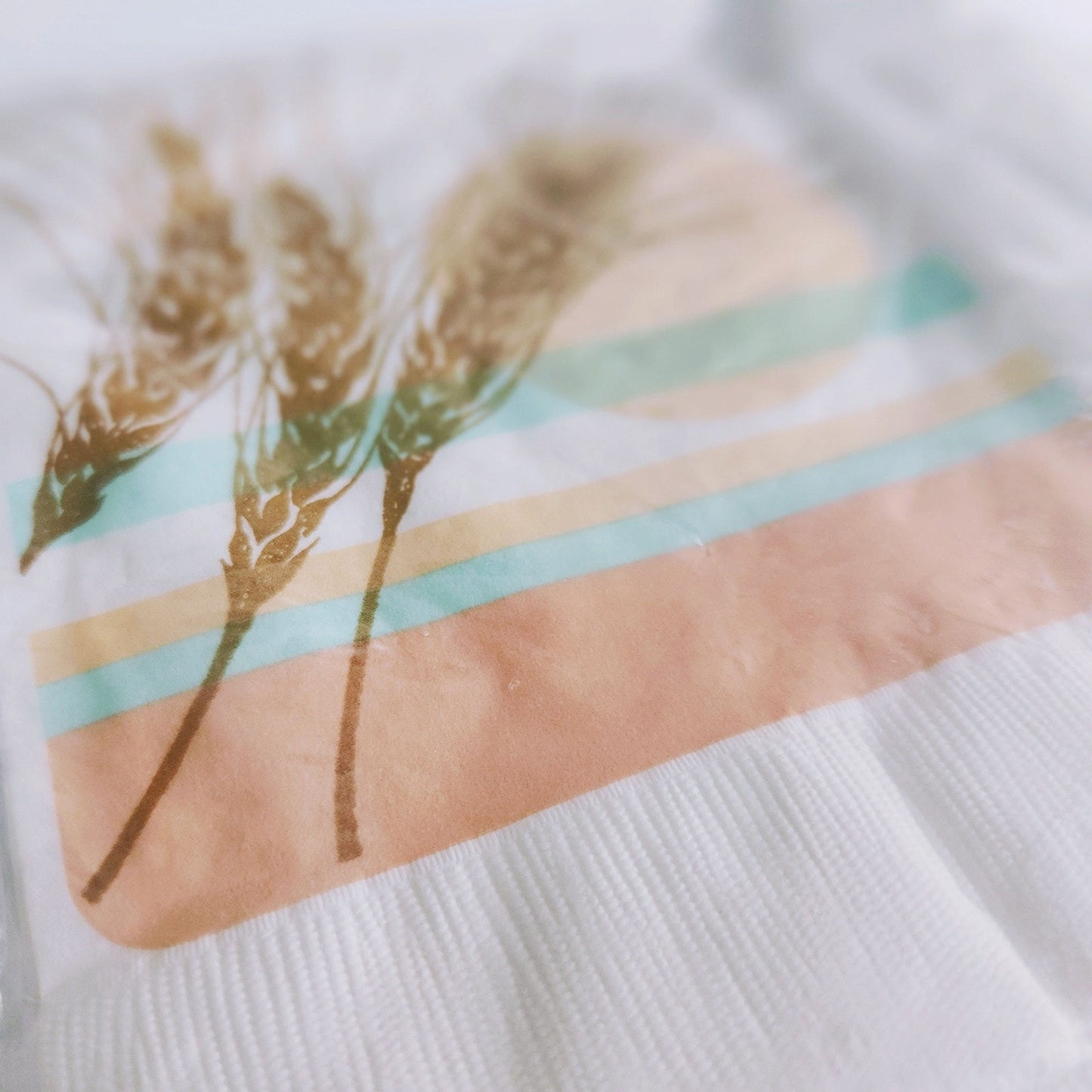 Current Vintage 1983 24 2-Ply Wheat Sunset Facial Paper Napkins Unsealed