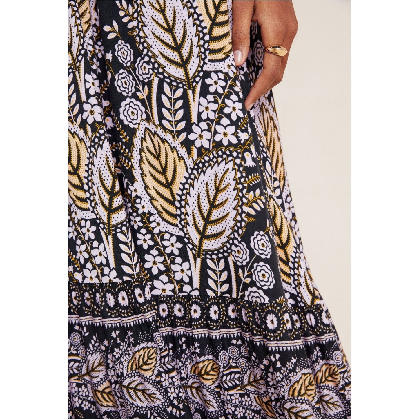 Anthropologie Maeve Women's Giulietta Boho Maxi Dress – Black Floral Size LP