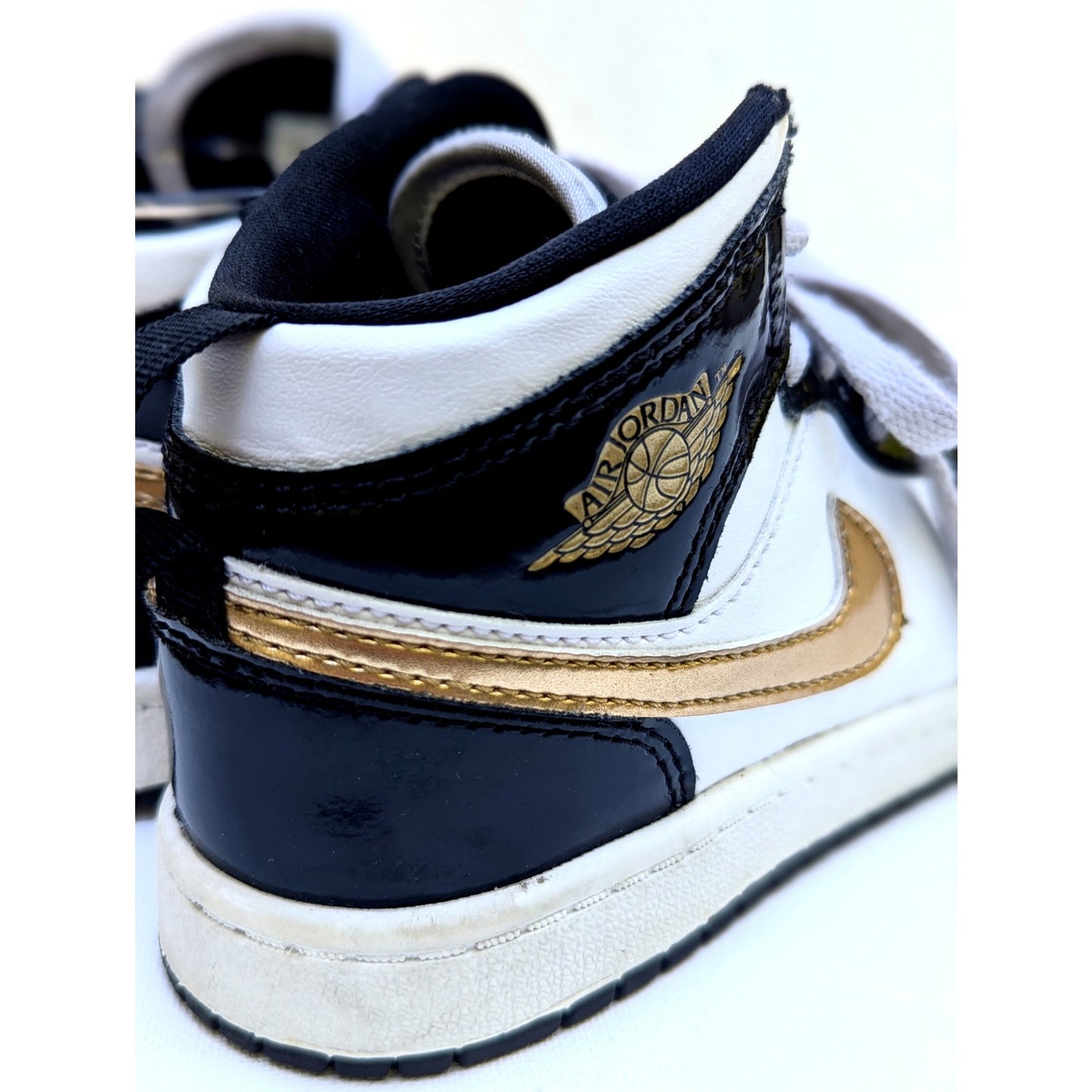 Nike Kids Air Jordan 1 Mid SE Toddler Shoes Size 9 Black Gold White Sneakers