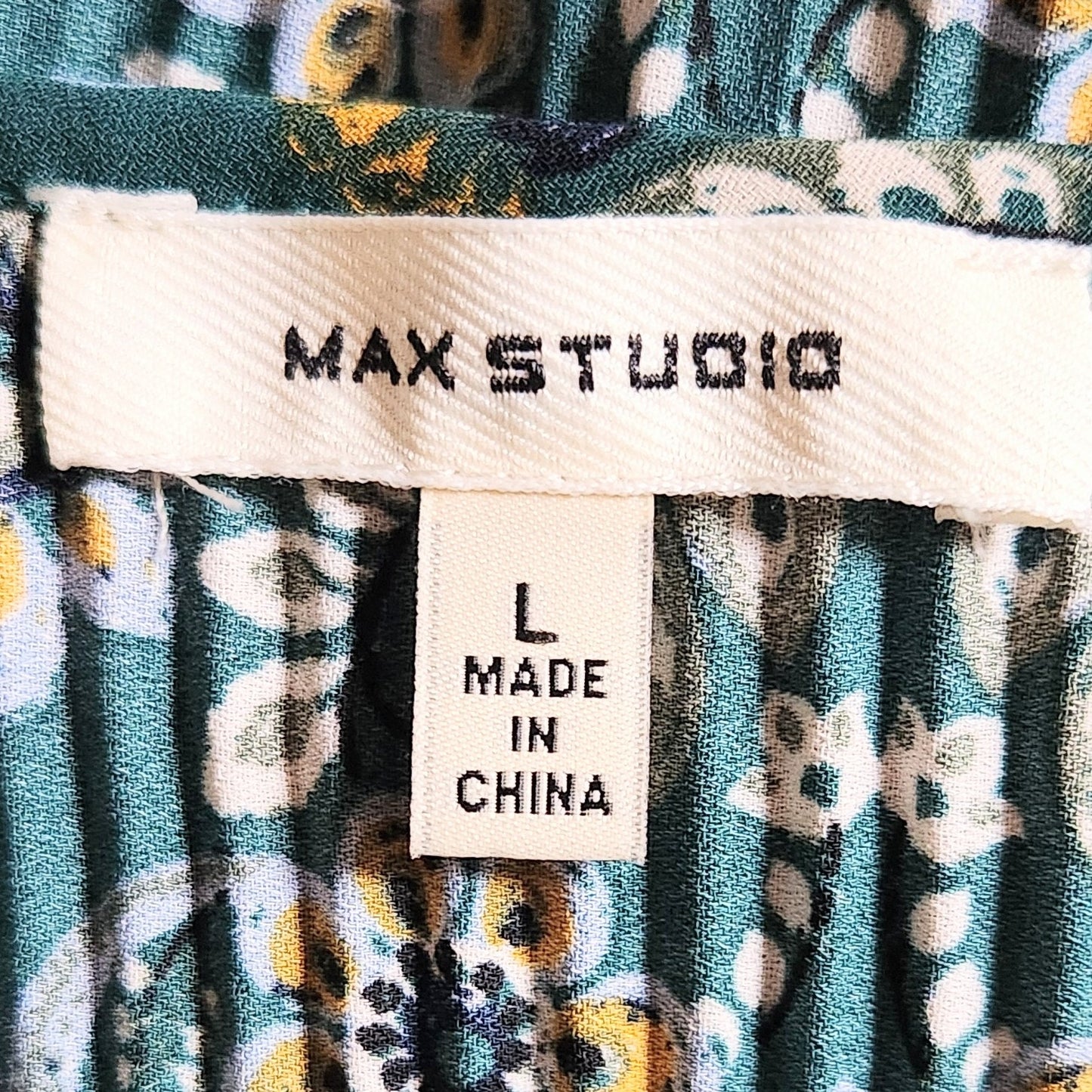 Max Studio Women's Green Long Sleeved Crepe Pleated Blouse Size L