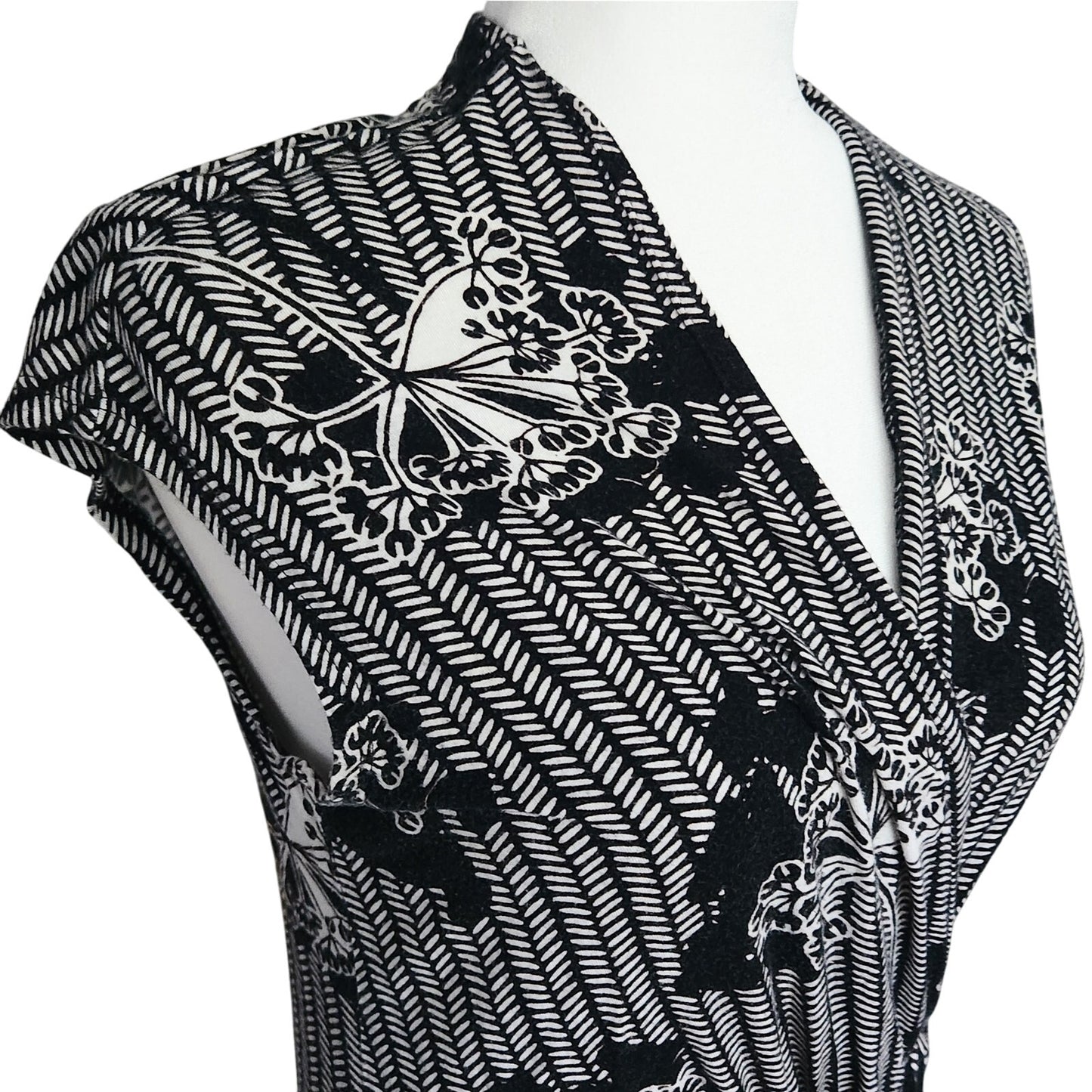 Anthropologie Women's Black & White Draped Lorine Top by Deletta Size M