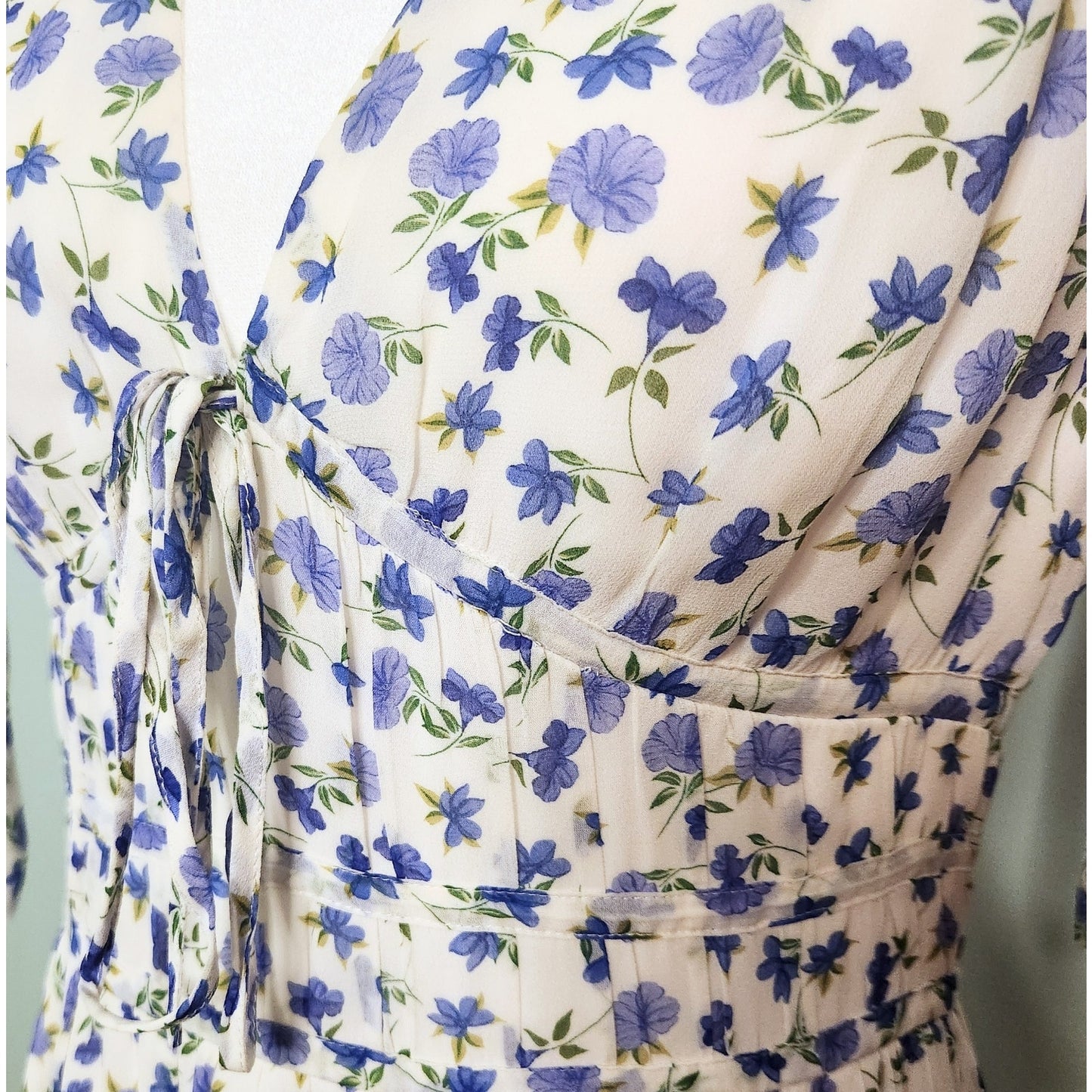 Shoshanna Helena Dress Size 8 Blue Floral Sleeveless Lightweight Viscose Midi