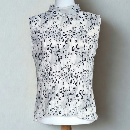 Vintage 80s Fairfax County Leopard Print Blouse | Sleeveless Pleated Ivory Black Top | Women's Small