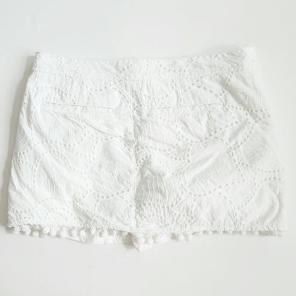 Lilly Pulitzer Lorelie Skort Resort White Leaf Eyelet Skirt | Women's Size 2