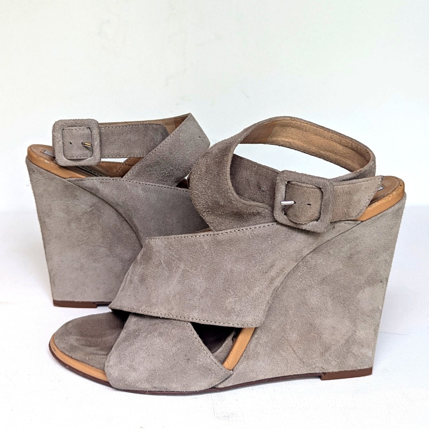 Diane von Furstenberg Women's Taupe Suede Wedge Strappy Sandals with Buckle Size 6.5