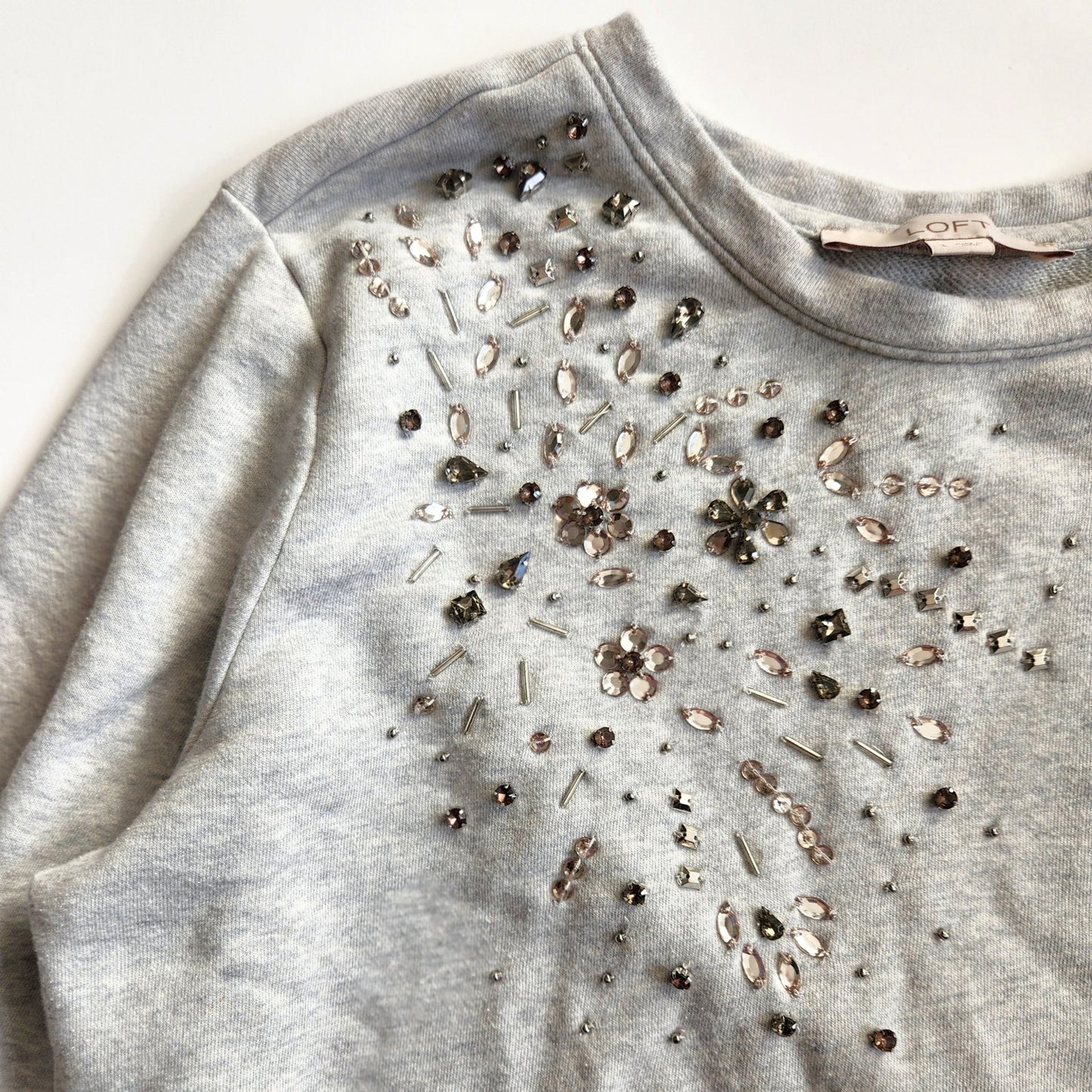 LOFT Heather Gray Rhinestone Embellished Sweatshirt Sweater Blouson Sleeves Sz L